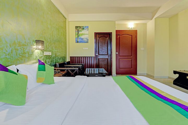 Room 28 of 36
