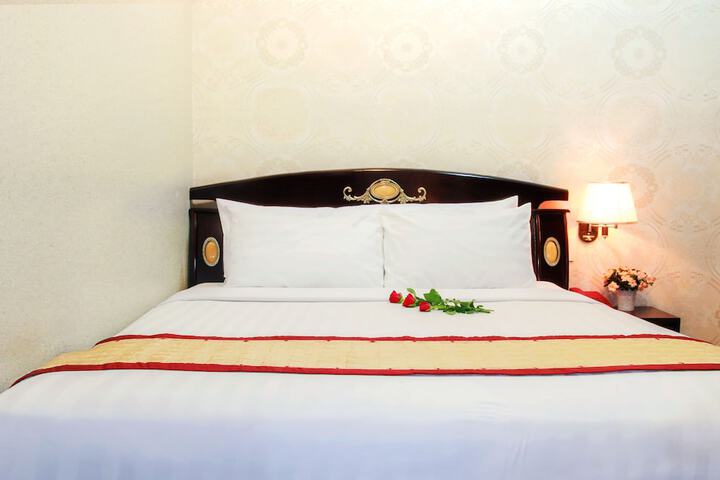 Room 13 of 49