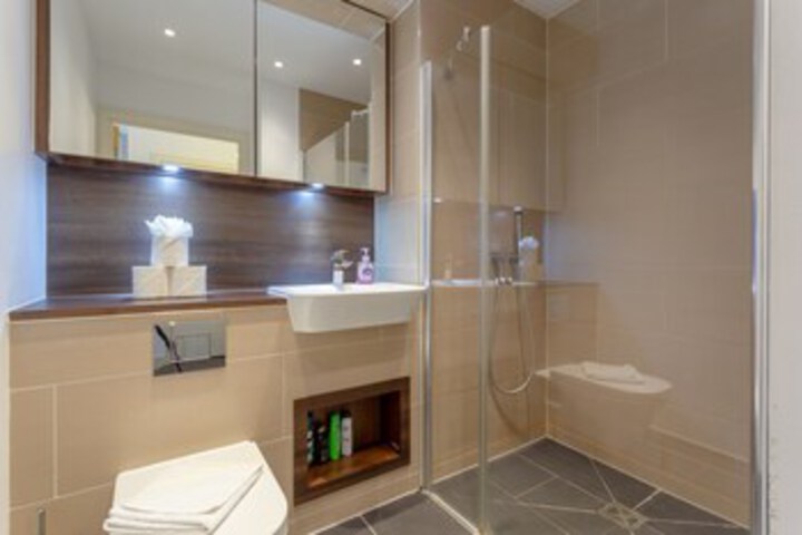 Room 2 of 15