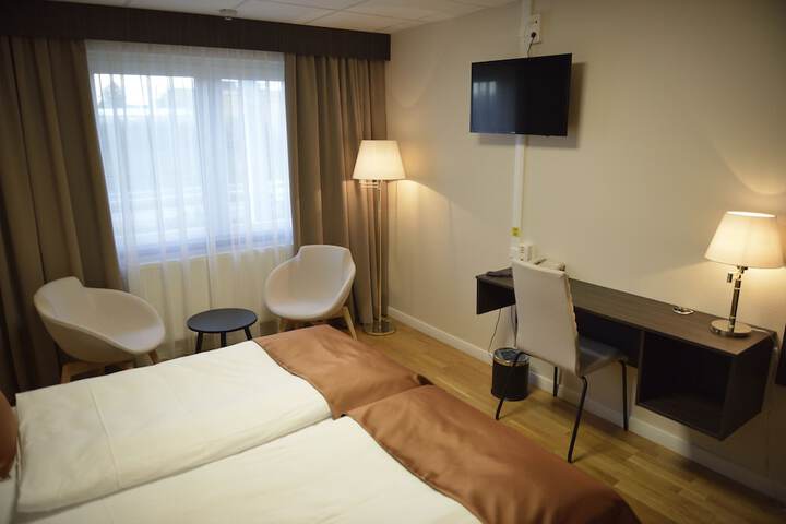 Room 5 of 43