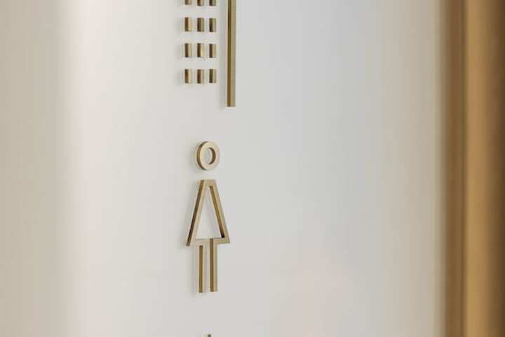 Room 11 of 66