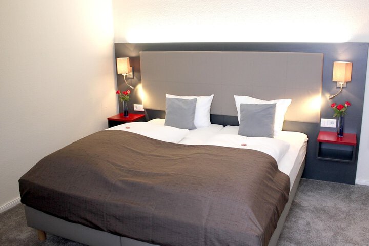 Room 9 of 44
