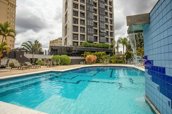 Hotel Pool