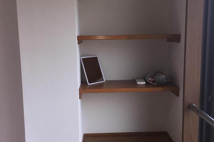 Room 17 of 39