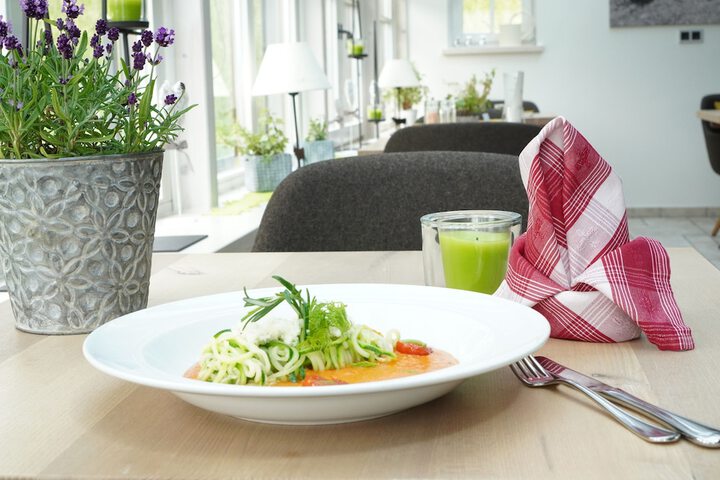 Dining 95 of 144