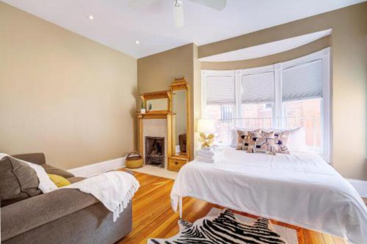 Stunning Historic Home DT Location Sleeps 8 in Denver, CO