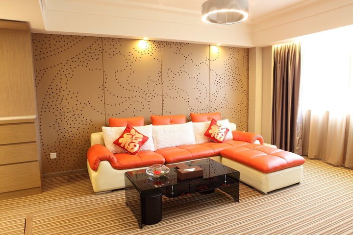 Room 11 of 21