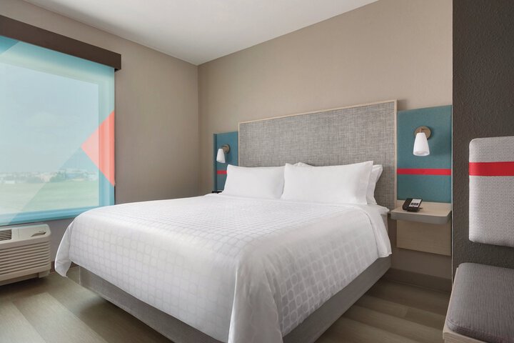 Room 2 of 30