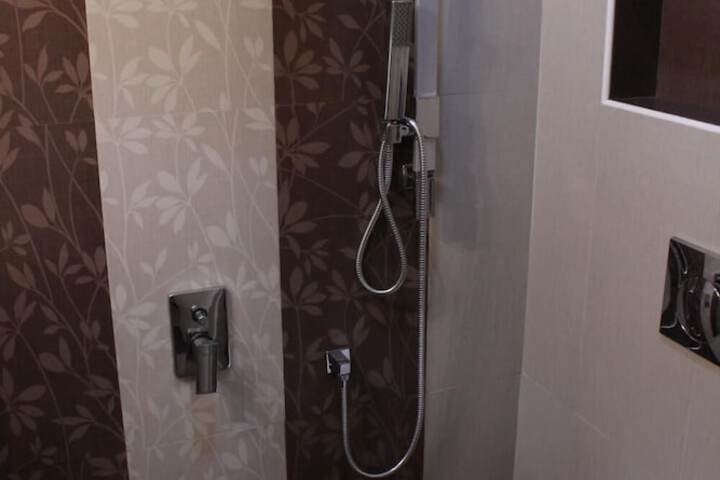 Room 22 of 25