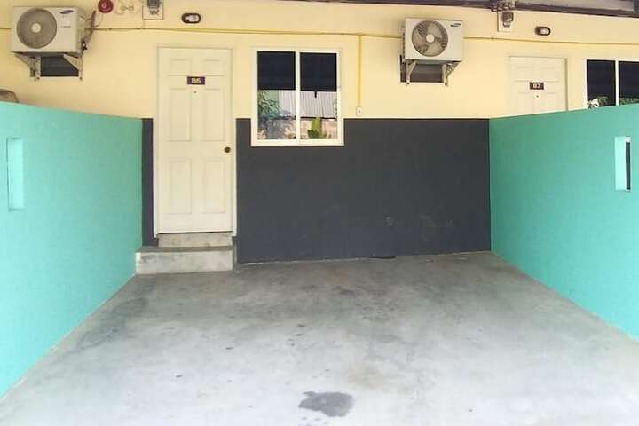Property Grounds 25 of 31