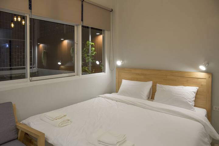 Room 5 of 47