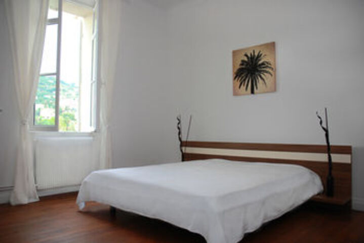 Room 53 of 234
