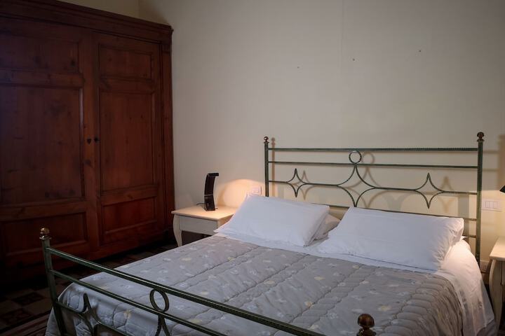 Room 29 of 50
