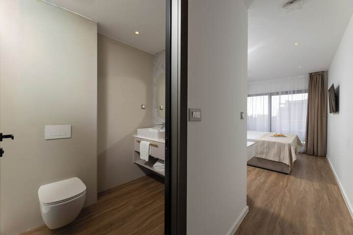 Room 13 of 71