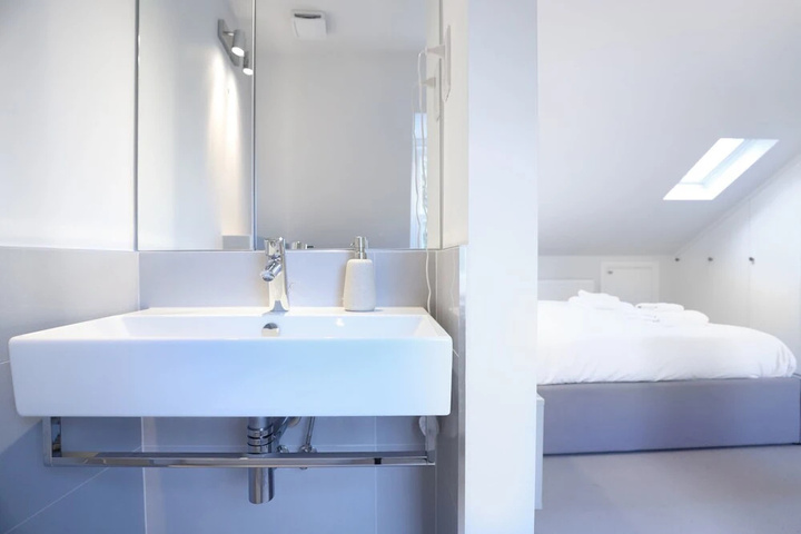 Luxury 2 Bedroom Battersea House With Garden