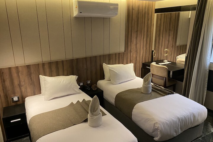 Room 20 of 114