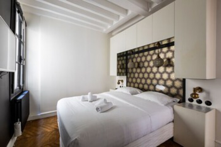 Room 12 of 13