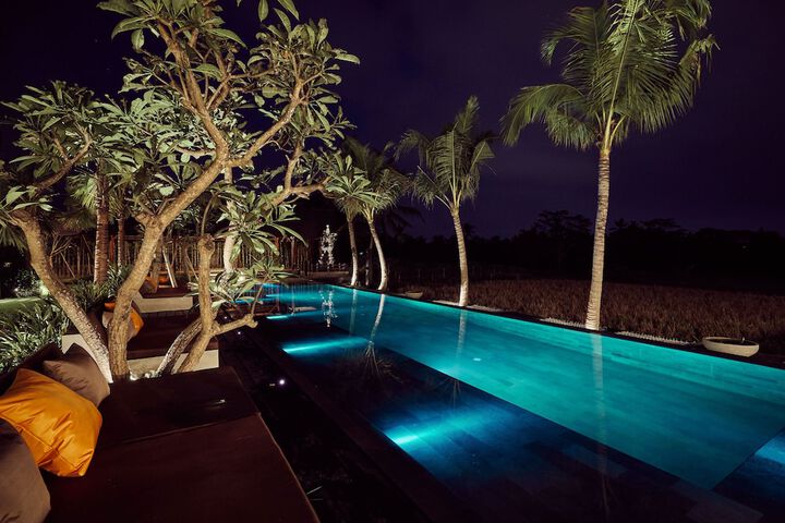 Pool 33 of 69