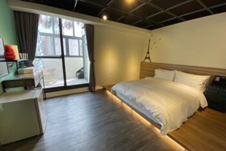 Room 36 of 89