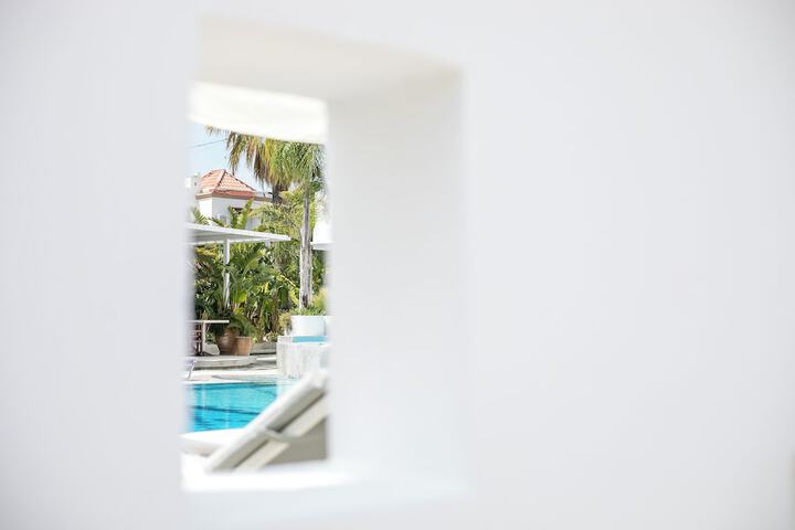 Pool 57 of 91