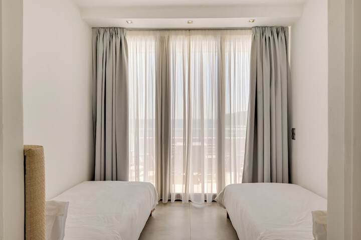 Room 41 of 129