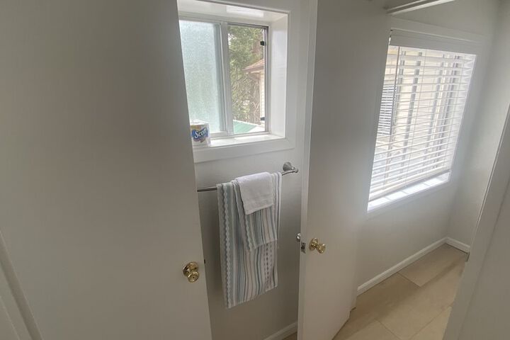 Room 52 of 75