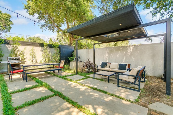 Terrace/Patio 16 of 27