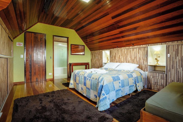 Room 21 of 50