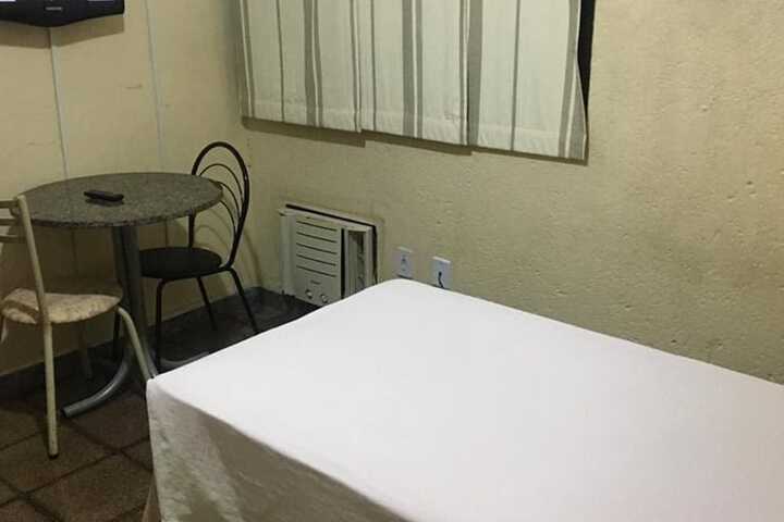 Room 5 of 13