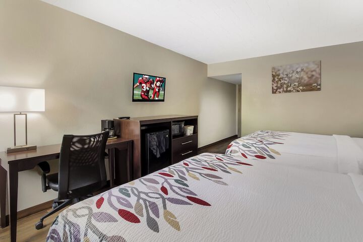 Deluxe 2 Queen Beds (1 of 5)