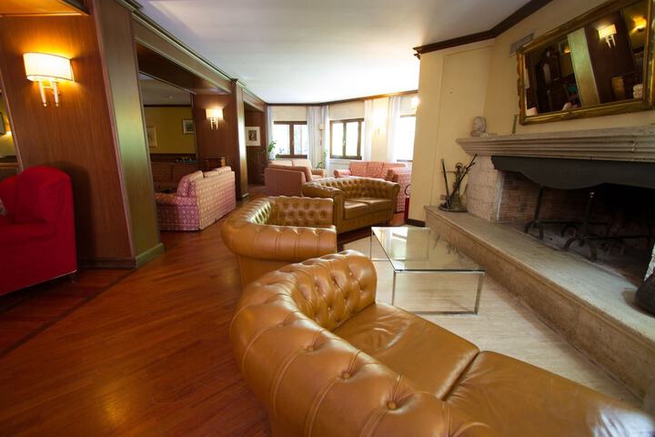 Hotel Interior 5 of 62