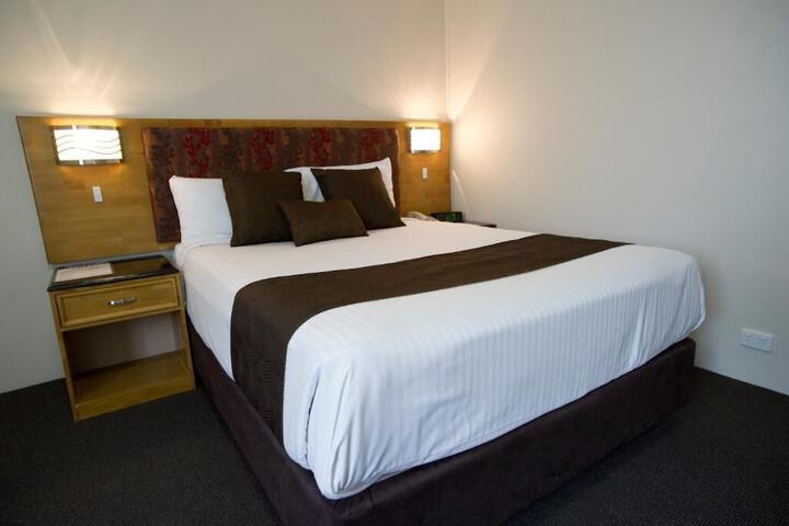 Room 13 of 51