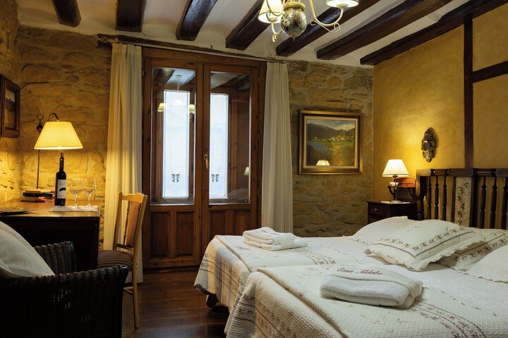 Room 5 of 46