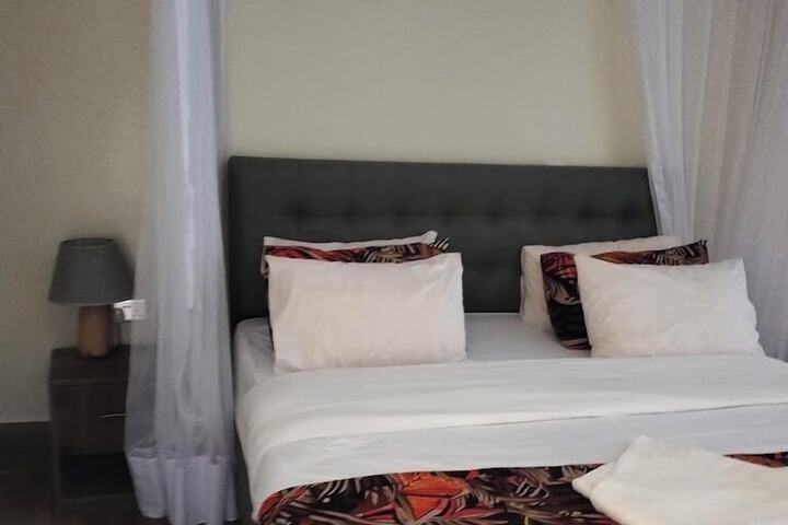 Room 5 of 44