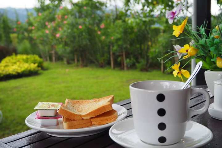 Breakfast/Coffee Service 18 of 34