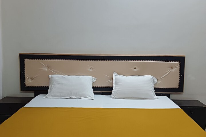 Room 14 of 30