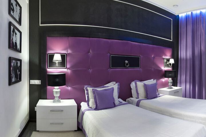 Room 4 of 43