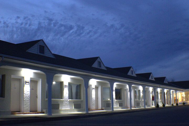 Hotel 4 of 11