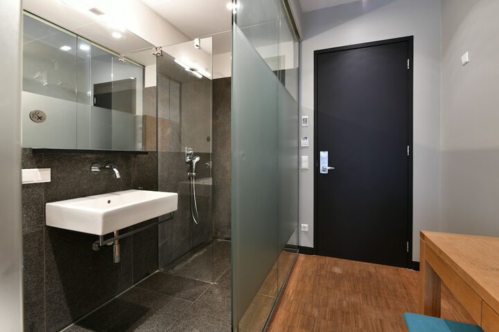 Room 75 of 105