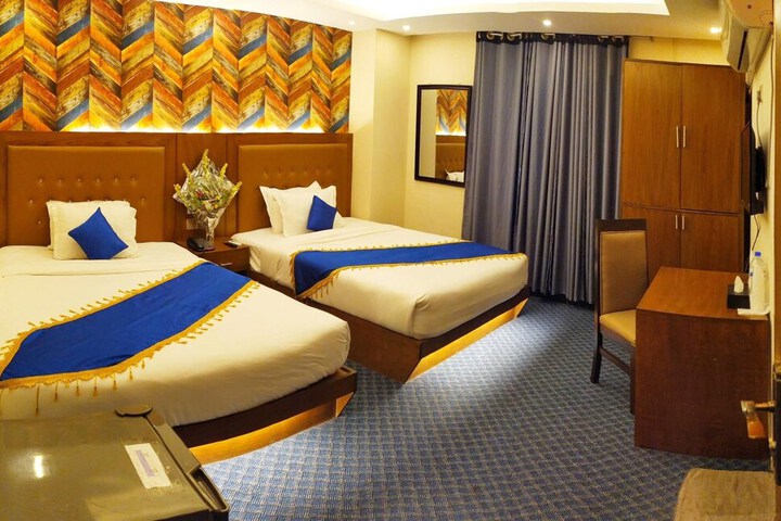 Room 15 of 44