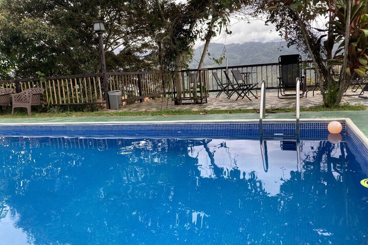 Pool 82 of 107