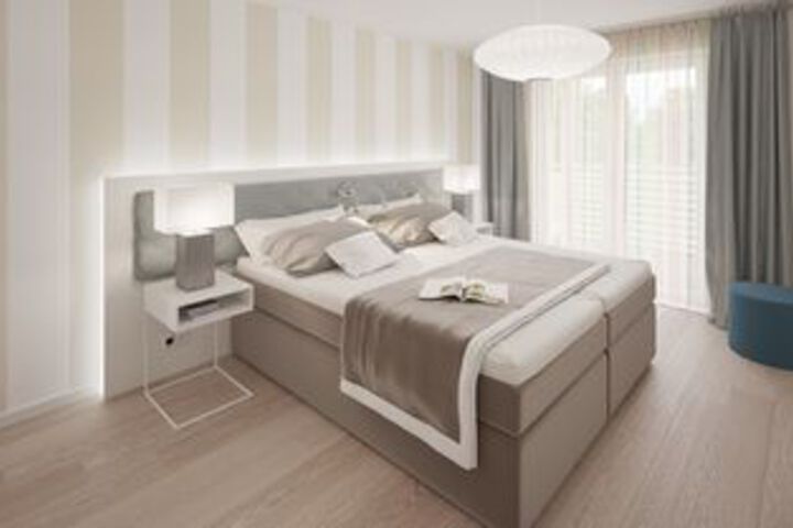 Room 8 of 11