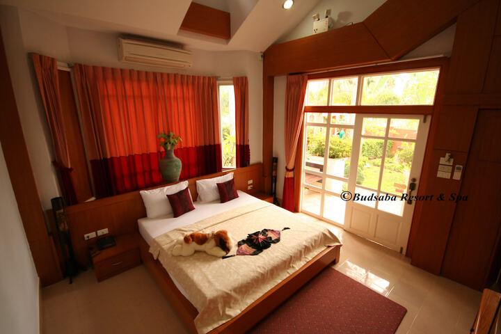 Room 21 of 53