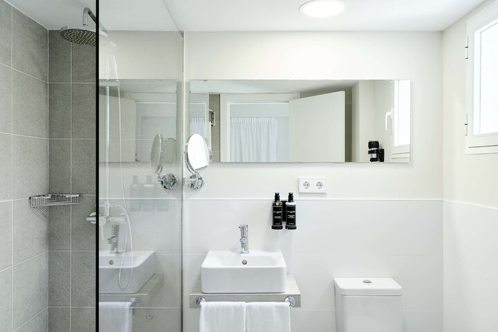 Bath Photo