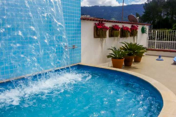 Pool 40 of 89