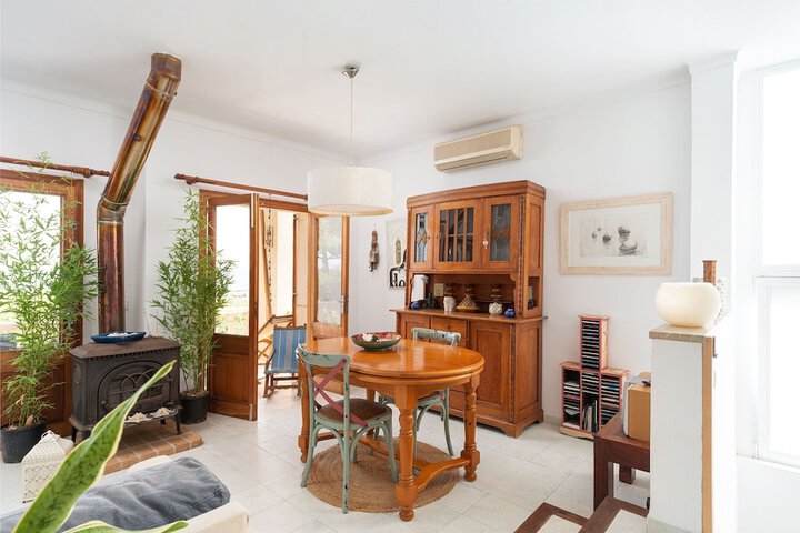Room 4 of 23