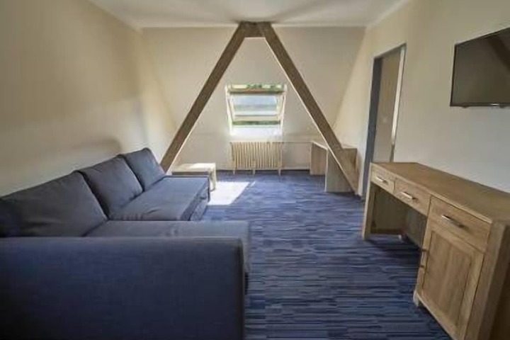 Room 14 of 43