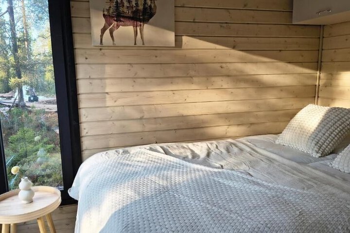 Room 10 of 256