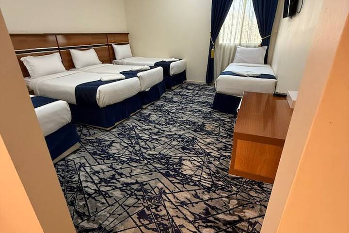 Room 5 of 21