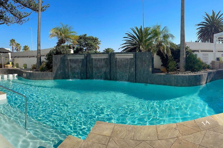 Pool 139 of 242